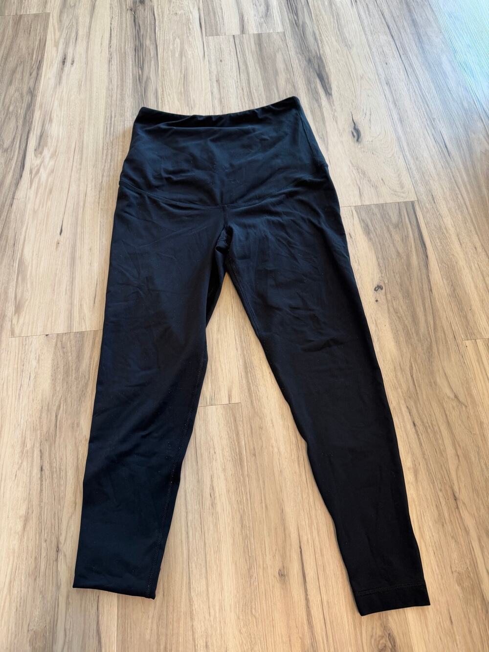 Women's Size Medium Isabel Maternity by Ingrid & Isabel Black Leggings